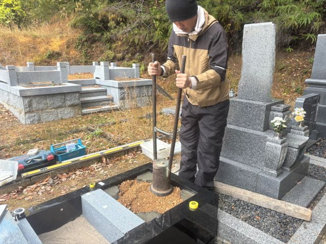 各務原市飛鳥墓地　新しいお墓の建立　③デザイン墓石建立